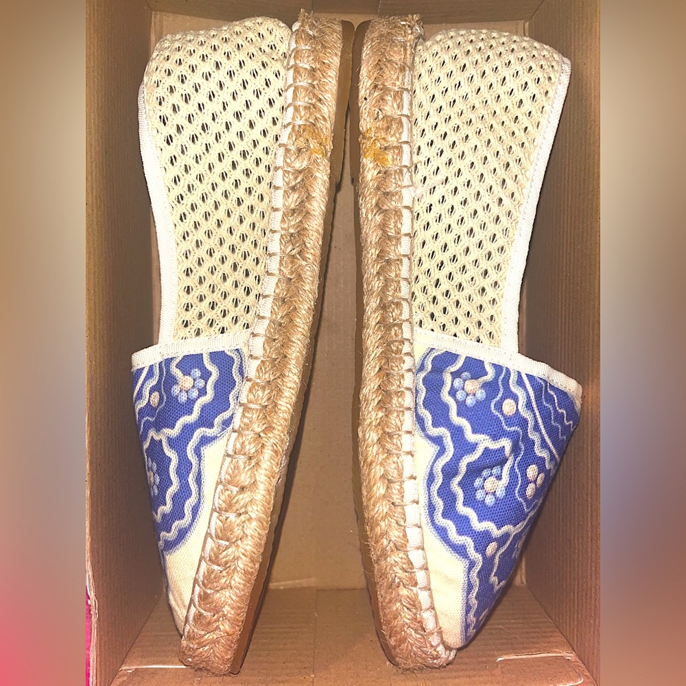 Slip on shoe